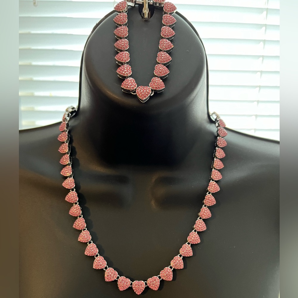 Pink heart necklace and bracelet jewelry set!